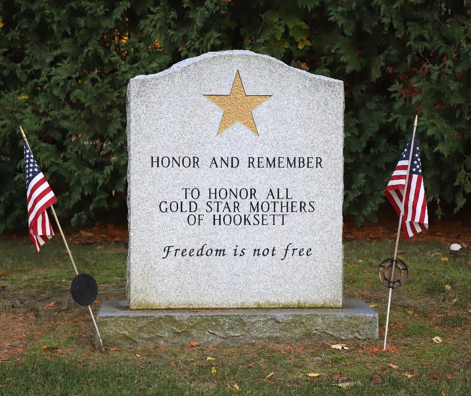 Hooksett New Hampshire Veterans Park - Gold Star Mothers Memorial