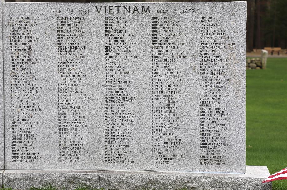 Londonderry New Hampshire World War II, Korean War & Vietnam War Veterans Memorial